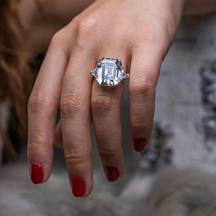 Mesmerizing 15CT Asscher Cubic Zirconia Engagement Ring