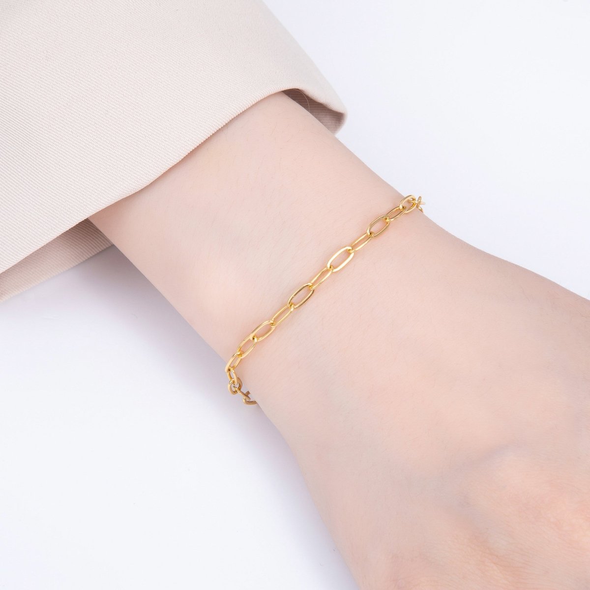 Everyday 18K Gold-Filled 7.4mm x 3.6mm Minimalist Paperclip Chain 6.5 Inch Bracelet