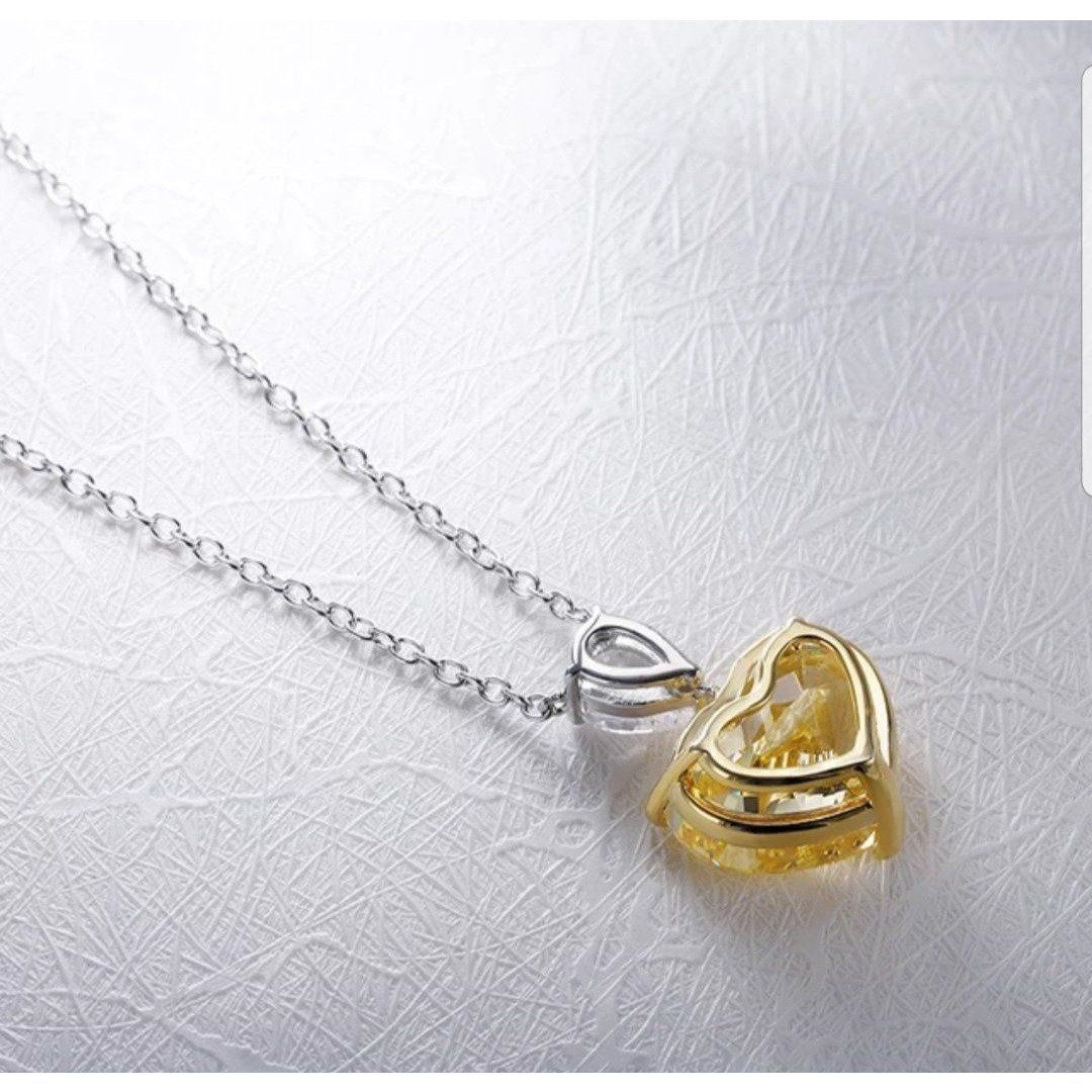 Stunning 5CT Heart Diamond Cubic Zirconia Pendant in Sterling Silver