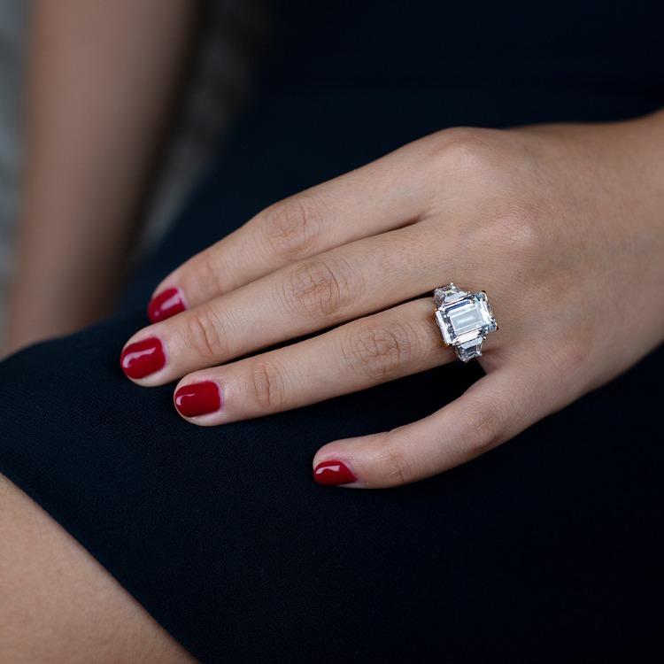 Fascinating 9CT Emerald Cut Cubic Zirconia Ring