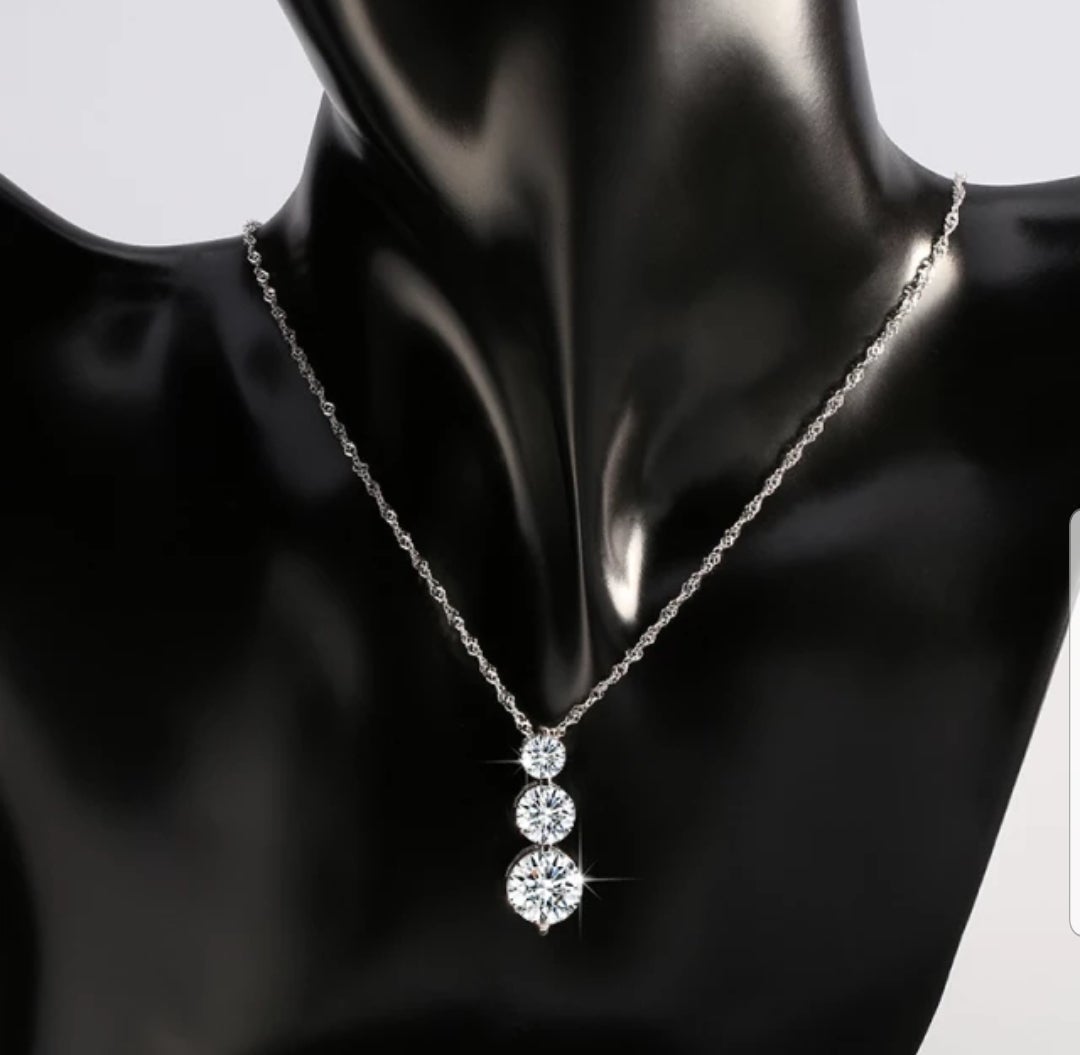 Exquisite 4CT Cubic Zirconia Three Stones Necklace