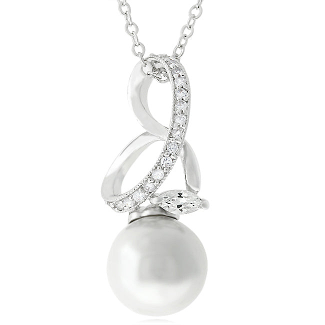 Royalty Pearl Pendant Necklace