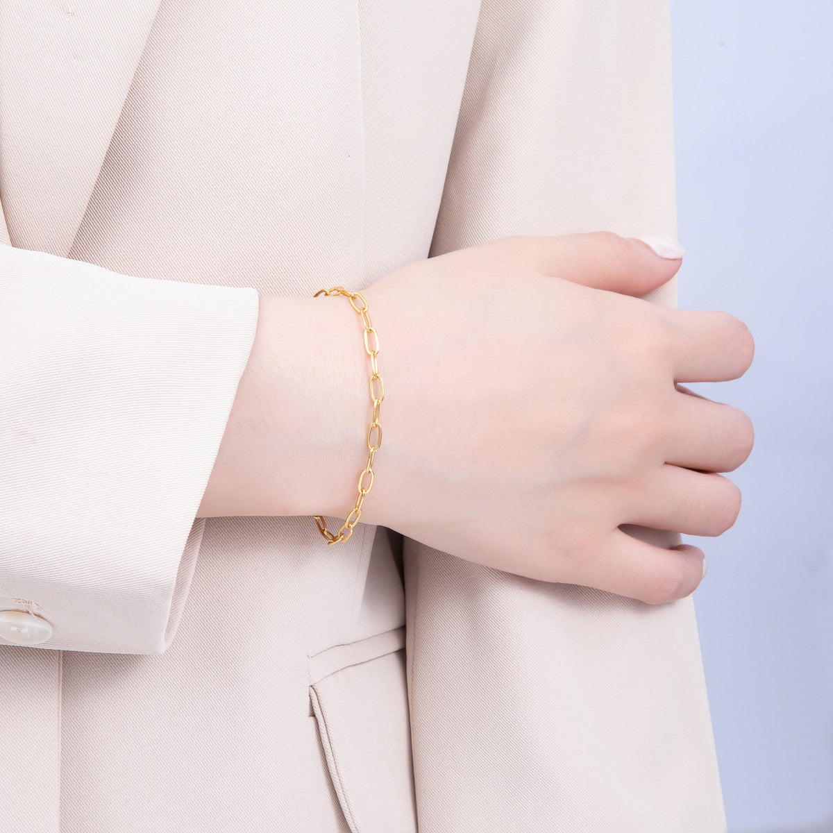 Everyday 18K Gold-Filled 7.4mm x 3.6mm Minimalist Paperclip Chain 6.5 Inch Bracelet
