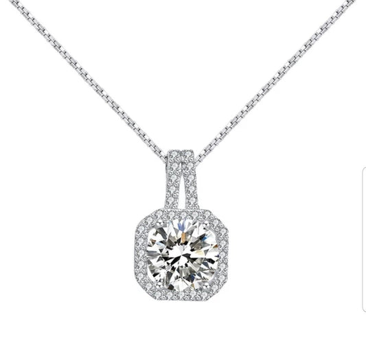 Exquisite 2CT Round Cubic Zirconia Pendant Necklace