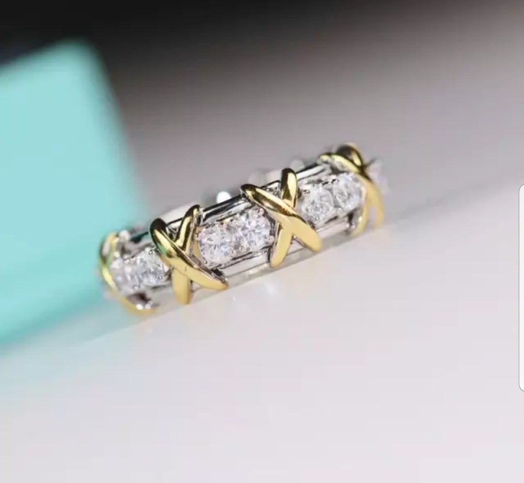 Gorgeous Sterling Silver X Cubic Zirconia Eternity Band Ring