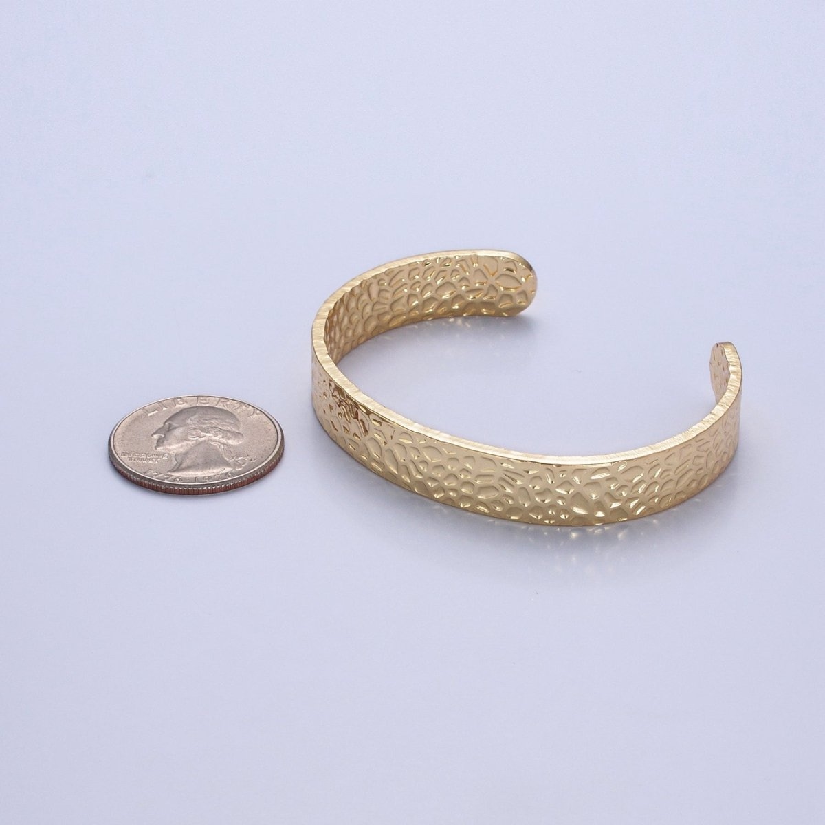 24K Gold Filled Hammered Bangle Bracelet in Gold