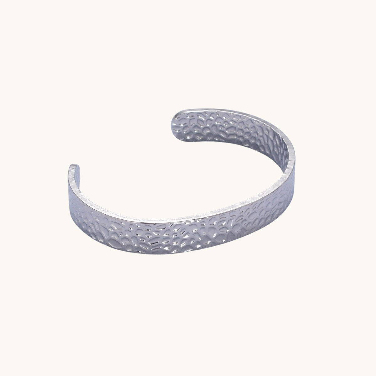 24K Gold Filled Hammered Bangle Bracelet in Gold