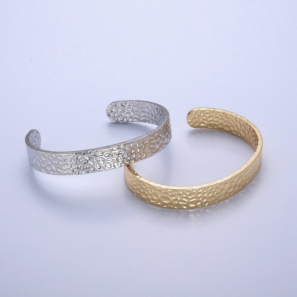 24K Gold Filled Hammered Bangle Bracelet in Gold