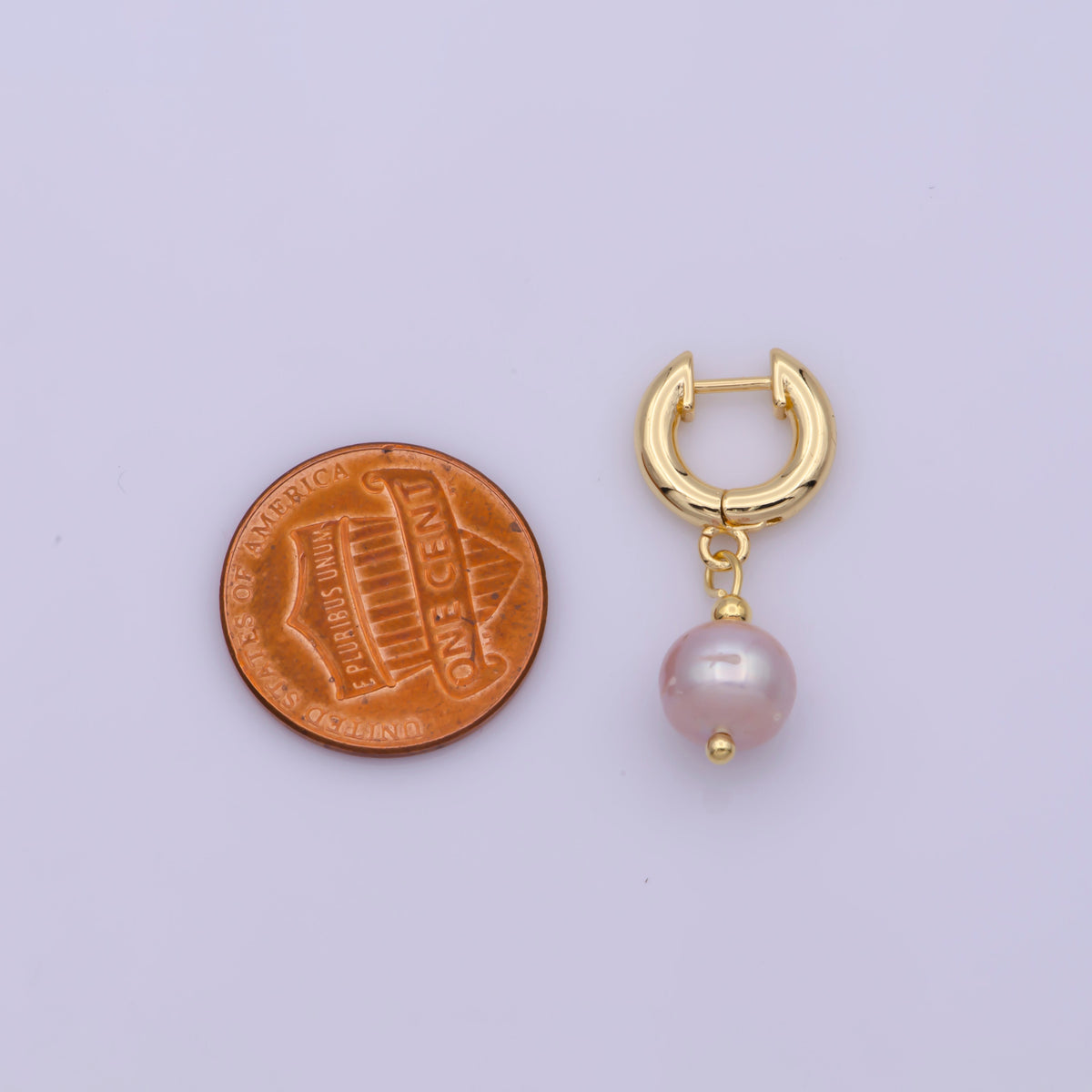 Gorgeous Gold Huggie Pink Pearl Earrings Freshwater Pearl Dangle Champagne Pearl Earrings Round Blush Pink Wedding Jewelry Bridesmaids