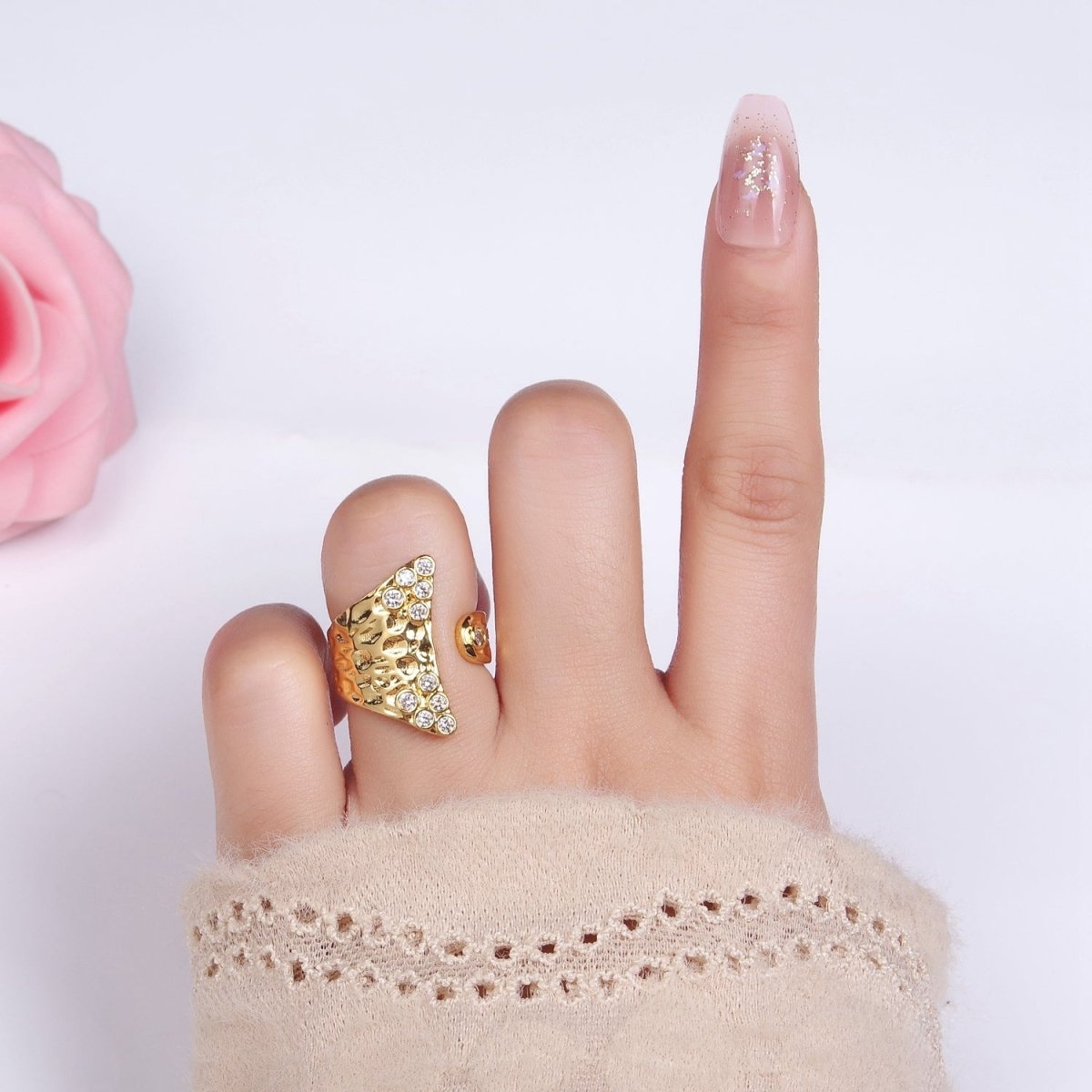 Vogue 14K Gold Filled Round CZ Hammered Wrap Ring