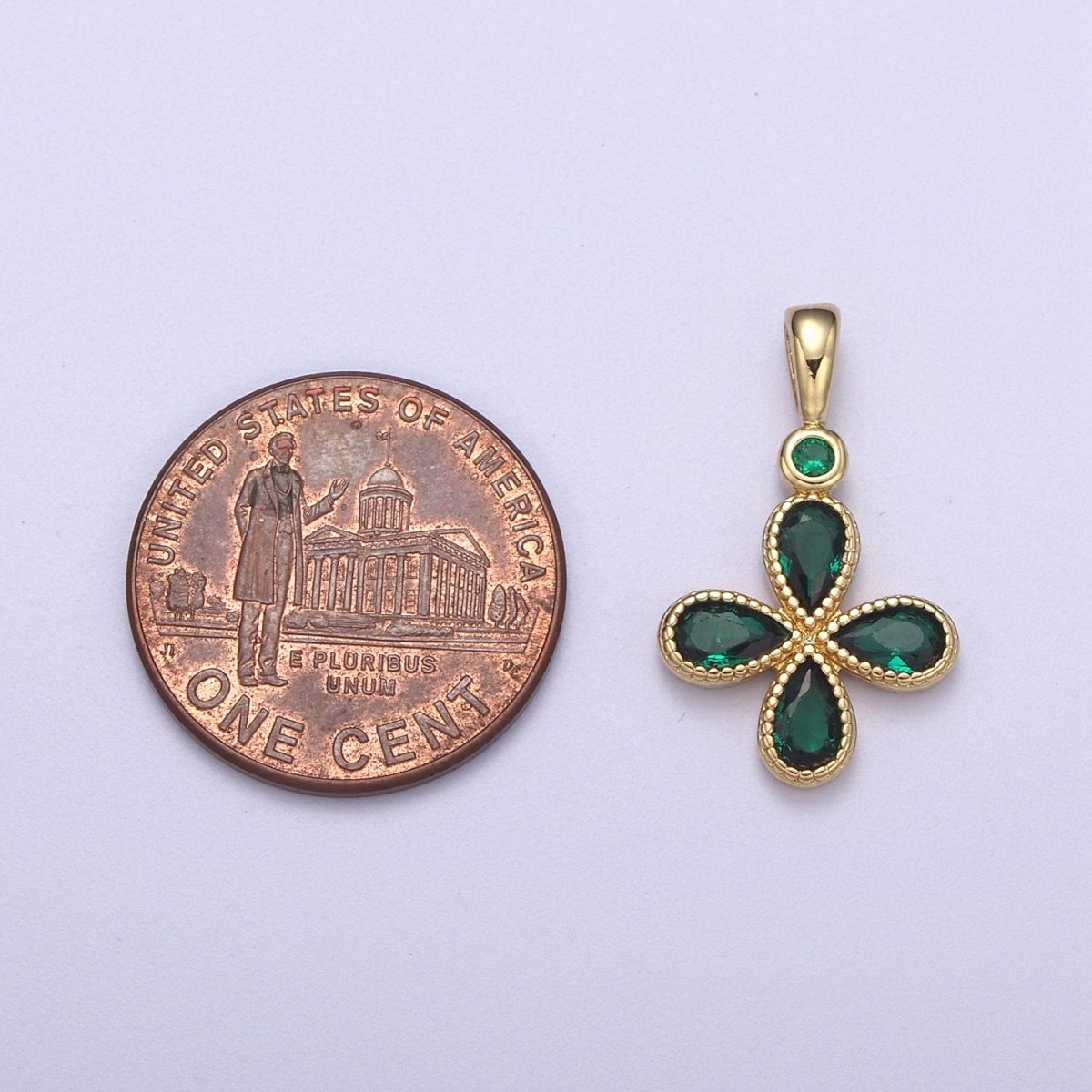 Four-Leaf Clover 21mm Gold-Filled Lucky Pendant for Good Luck Pendant