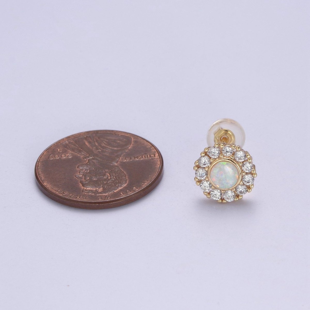Mini Opal Floral Stud Earring Cartilage Earring, Gold Flower stud, dainty gold Minimalist Jewelry
